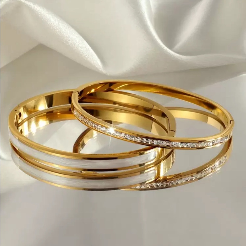 18k Gold Filled 2pc Bangle set for women